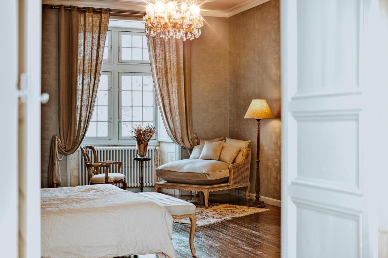 Chateau De Crazannes Экстерьер фото